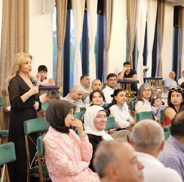 Diaspor körpüsü: ABŞ-nin Corciya ştatında Azərbaycan icmasının toplantısı Diaspor körpüsü: ABŞ-nin Corciya ştatında Azərbaycan icmasının toplantısı