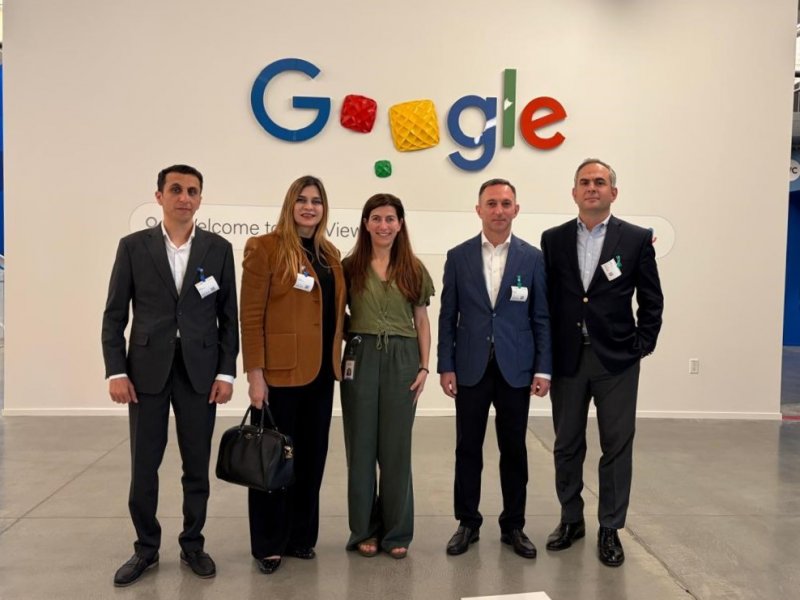 Silikon Vadisindəki azərbaycanlı informasiya texnologiyaları mütəxəssisləri ilə görüş Silikon Vadisindəki azərbaycanlı informasiya texnologiyaları mütəxəssisləri ilə görüş