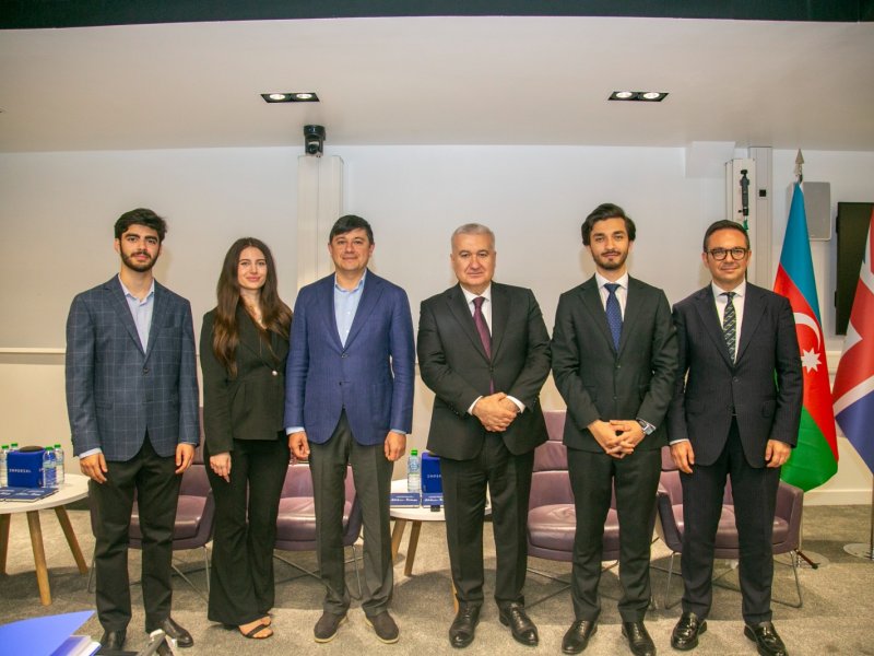 Birləşmiş Krallıqdakı Azərbaycanlı Gənclərin I Forumu geniş coğrafi təmsilçilik və aktiv müzakirələrlə yadda qalıb