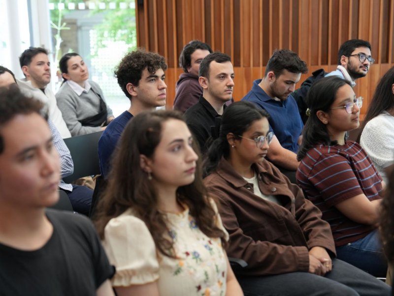 Kembric Universitetinin Darvin Kollecində 28 May – Müstəqillik Gününə həsr olunan tədbir keçirilib Kembric Universitetinin Darvin Kollecində 28 May – Müstəqillik Gününə həsr olunan tədbir keçirilib