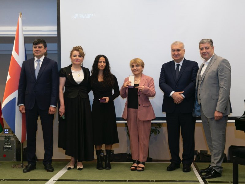 Böyük Britaniyada Azərbaycan icması ilə səmərəli görüş baş tutub Böyük Britaniyada Azərbaycan icması ilə səmərəli görüş baş tutub