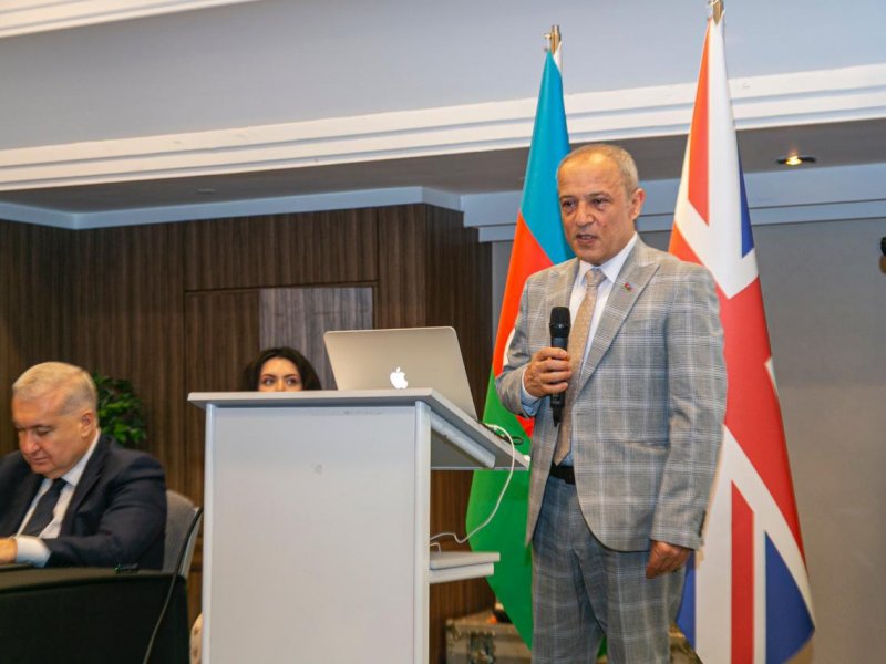 Böyük Britaniyada Azərbaycan icması ilə səmərəli görüş baş tutub Böyük Britaniyada Azərbaycan icması ilə səmərəli görüş baş tutub