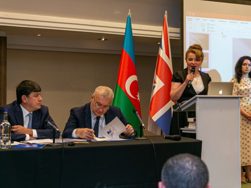 Böyük Britaniyada Azərbaycan icması ilə səmərəli görüş baş tutub Böyük Britaniyada Azərbaycan icması ilə səmərəli görüş baş tutub