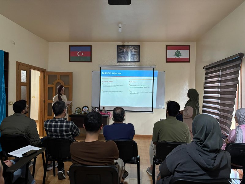 Kavaşrada yeniyetmə və gənclər "Azərbaycan" şeirini söyləyib Kavaşrada yeniyetmə və gənclər "Azərbaycan" şeirini söyləyib