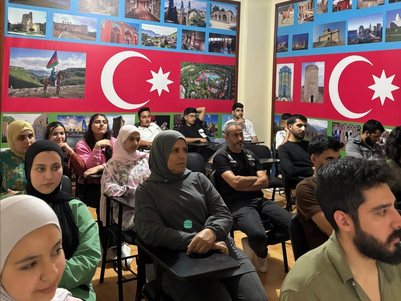 Kavaşrada yeniyetmə və gənclər "Azərbaycan" şeirini söyləyib Kavaşrada yeniyetmə və gənclər "Azərbaycan" şeirini söyləyib