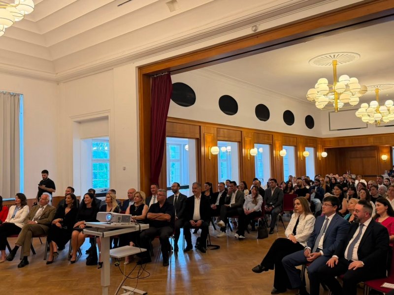 Azərbaycan diasporu Ştutqartda Müstəqillik və Milli Qurtuluş günləri münasibətilə təntənəli tədbir təşkil edib