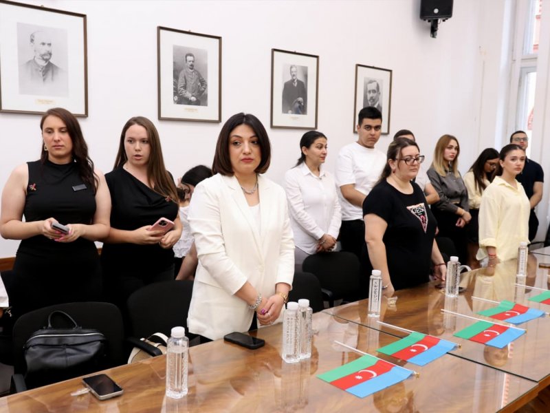 Belqradda azərbaycanlılarla görüş: yeni hədəflər və təşəbbüslər müəyyənləşdirildi