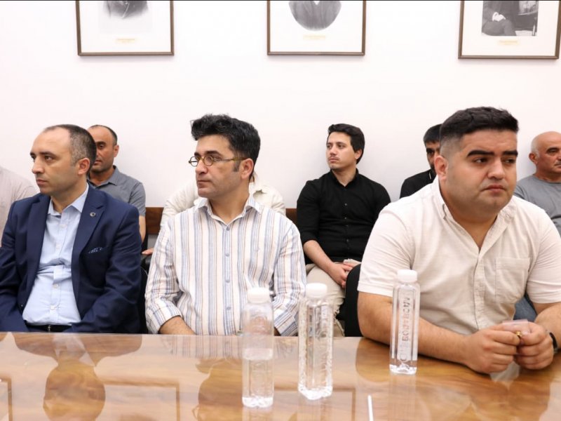 Belqradda azərbaycanlılarla görüş: yeni hədəflər və təşəbbüslər müəyyənləşdirildi