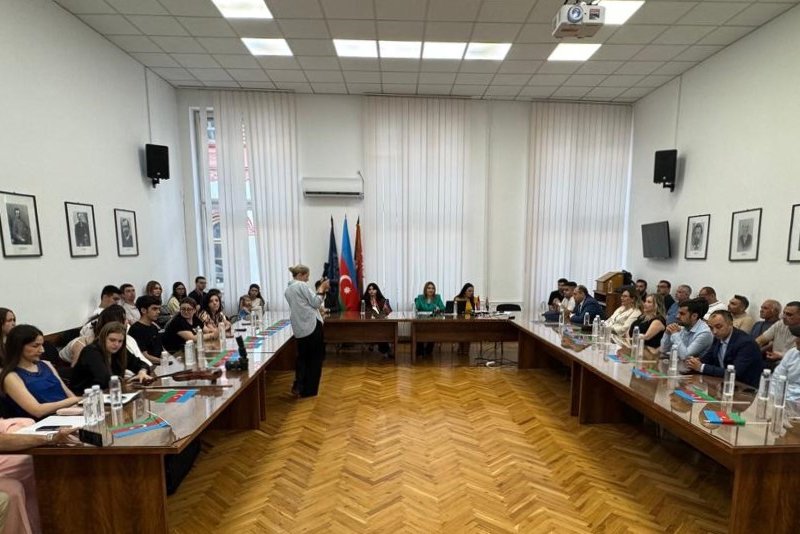 Belqradda azərbaycanlılarla görüş: yeni hədəflər və təşəbbüslər müəyyənləşdirildi